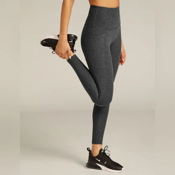 Beyond Yoga Out Of Pocket High-Waisted Gray Leggings - Picture 2 of 3